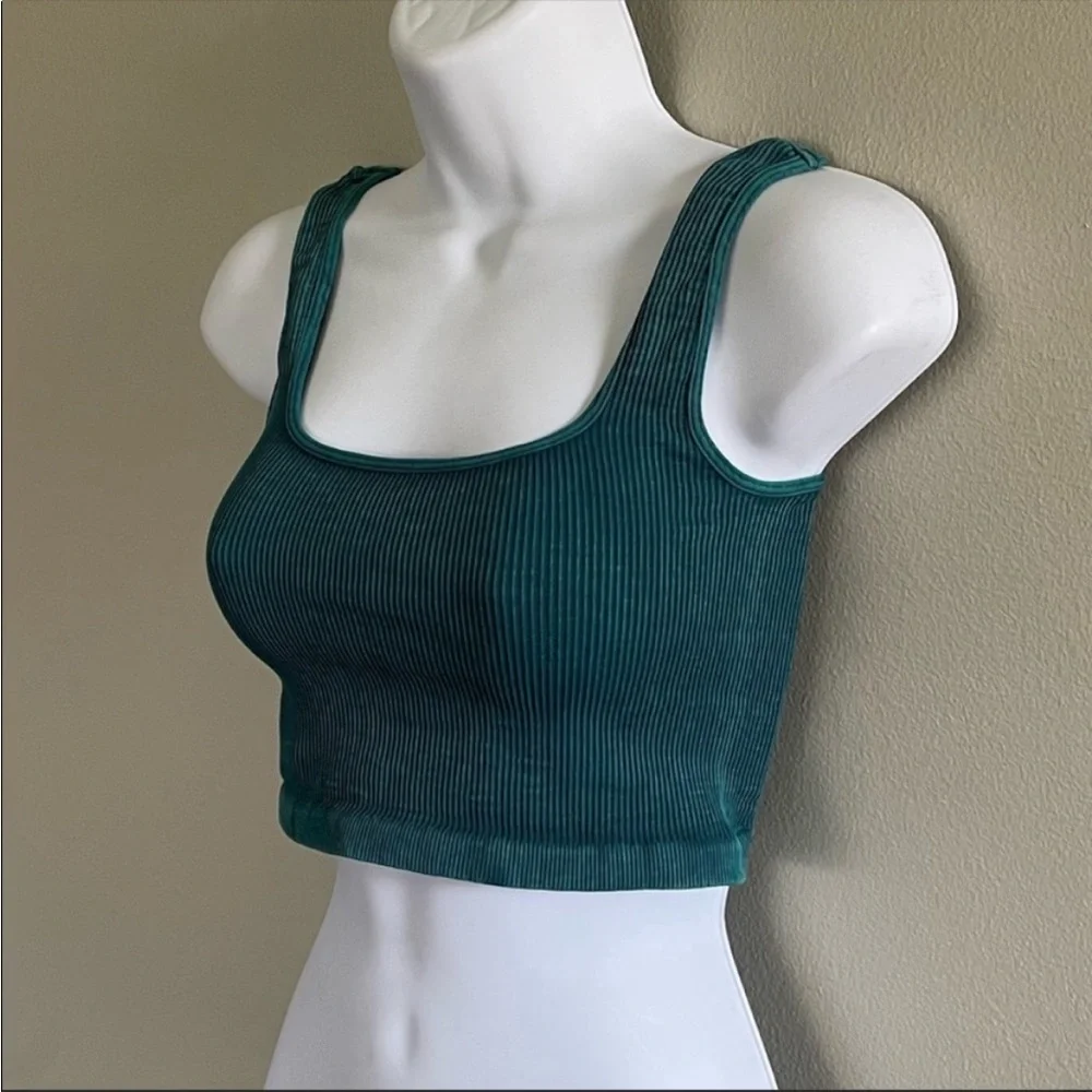 Free People Movement Happiness Runs Square Neck Crop Tank in Jewel NWOT - Picture 5 of 7